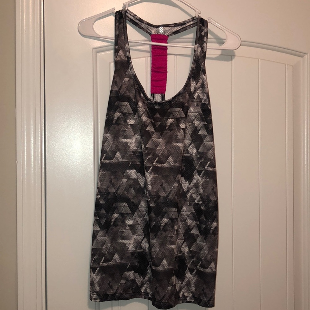 gray/white racerback tank